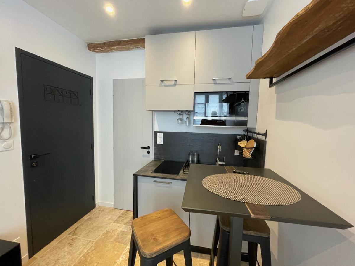 Petite Chambre Amenagee Avec Cuisine St Louis 3 La Rochelle  Exterior foto